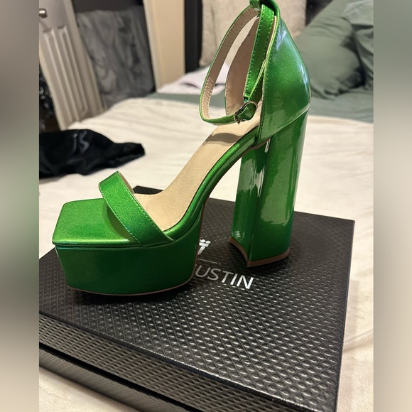 Green Chunky heel - Picture 2 of 6